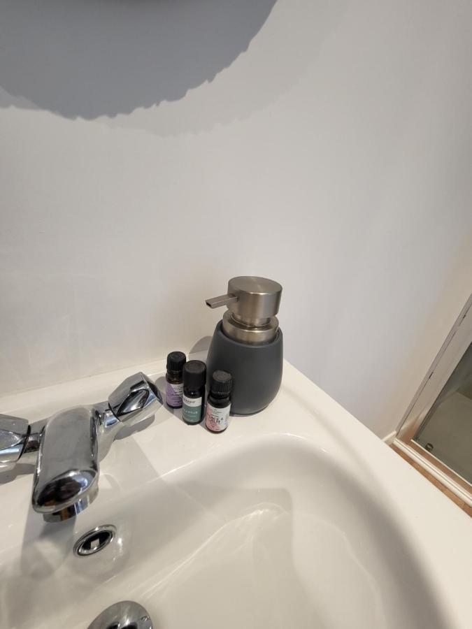 The Apple And Plum Cottage Studio Apartment New Reading Exterior photo